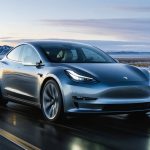 Kaip Musk efektas formuoja Tesla ateitį turbulentiškoje rinkoje